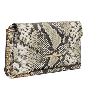 Aspyn Flap Clutch