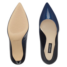 Load image into Gallery viewer, Ezra Pointy Toe Pumps

